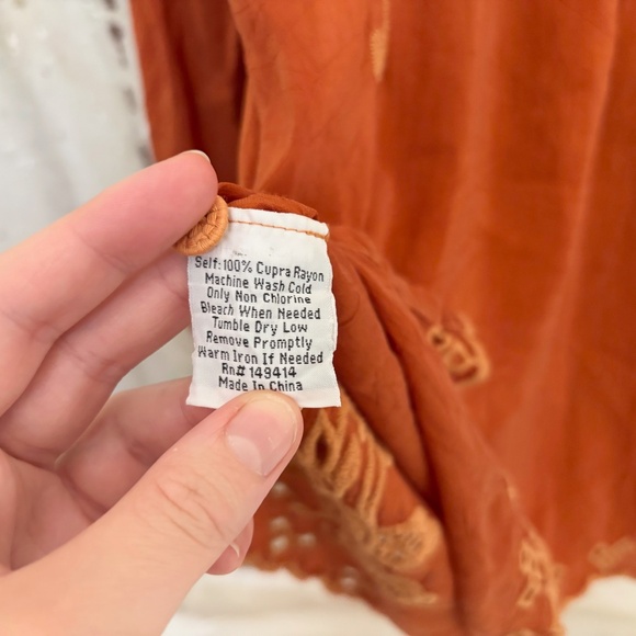 Johnny Was Embroidered Tunic Blouse - Picture 4 of 4